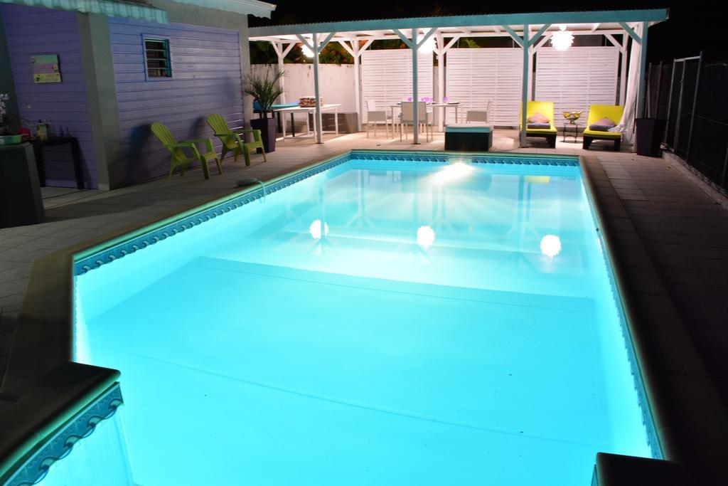 Villa Amethyste Avec Grande Piscine Privee, Jardin Clos, Parking Prive Le Robert Exterior foto